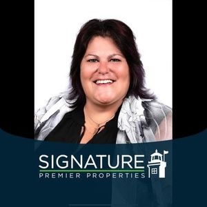 Meet your Posher, Renee